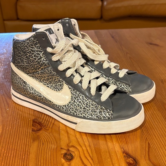 Nike Women's Gray and White High-Top Sneakers - Picture 1 of 11